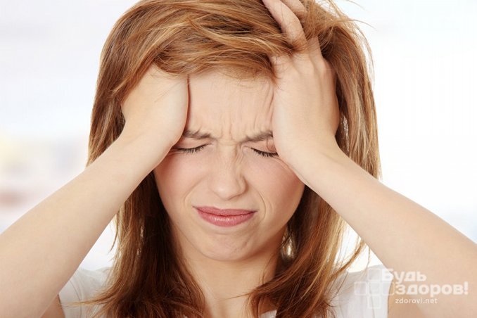 О снижении уровня прогестерона может свидетельствовать сонливость и головная боль