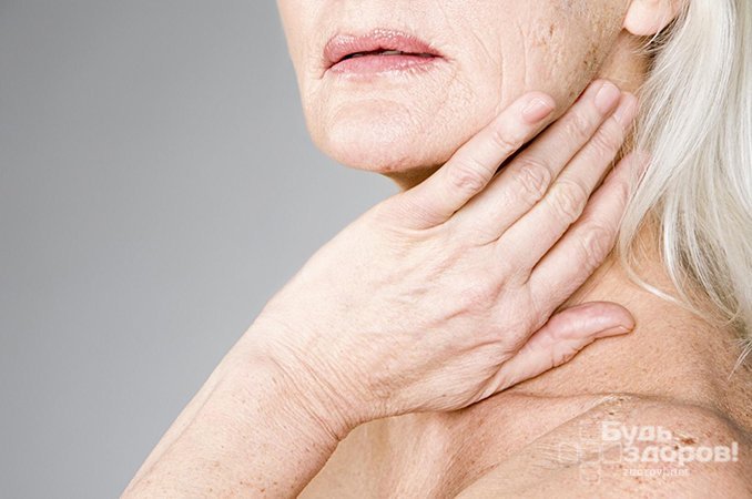 Припухлость в области ушей, челюсти и шеи - первые симптомы воспаления слюнной железы