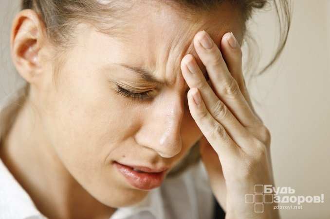 Острая боль в надбровной области – начальный симптом фронтита